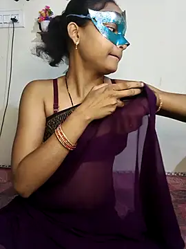 Sweet Cpl  online show from 04/17/26, 11:51