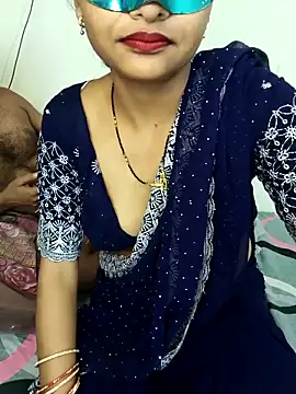 Sweet Cpl  online show from 04/14/26, 01:10