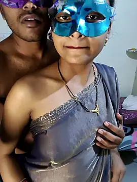 Sweet Cpl  online show from 04/10/26, 01:40