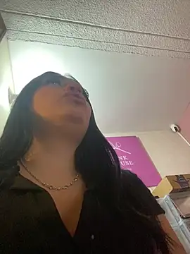 GeorgiaPink  online show from 04/20/26, 11:28