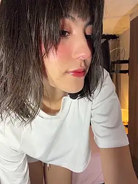AitanaJhons  online show from 06/02/26, 10:04