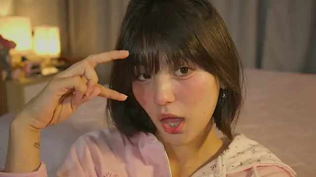 AitanaJhons  online show from 04/18/26, 10:50