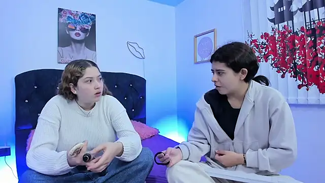 valeria and zoe online show from 03/12/26, 01:37