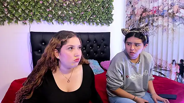 valeria and zoe online show from 05/21/26, 02:03