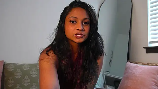 Snapshot of itsjustzara chatting on 02/27/26, 10:42 itsjustzara online show from 02/27/26, 10:42