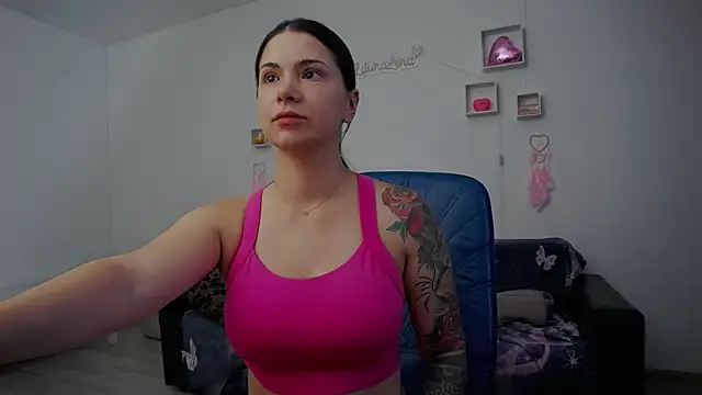 LauraLora3 online show from 06/30/26, 06:35