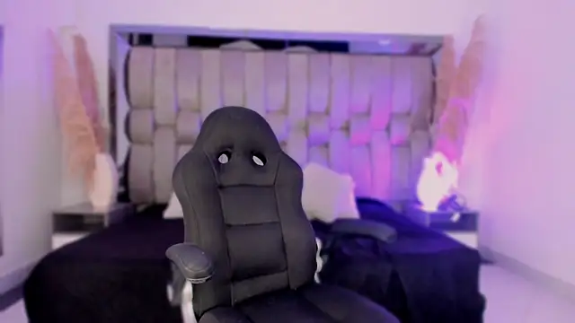 AgathaUwuDoll online show from 03/28/26, 08:32