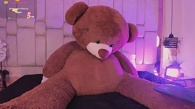 AgathaUwuDoll online show from 04/28/26, 07:51