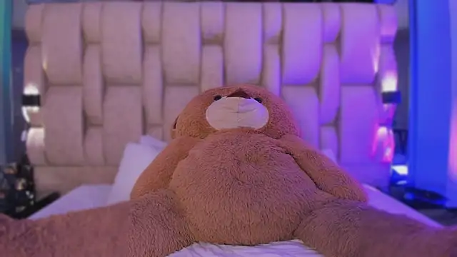 AgathaUwuDoll online show from 04/12/26, 09:07