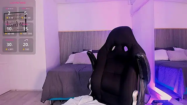 AgathaUwuDoll online show from 03/24/26, 04:12