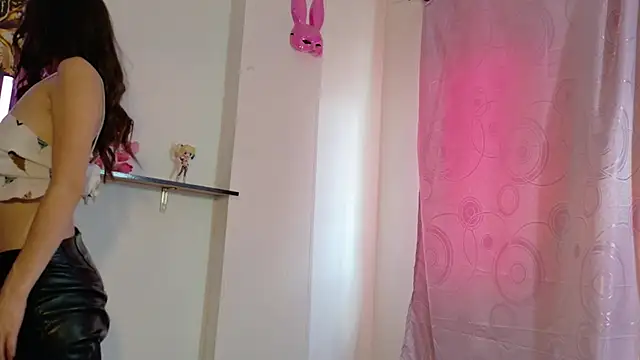 Miis Beella online show from 03/31/26, 08:11