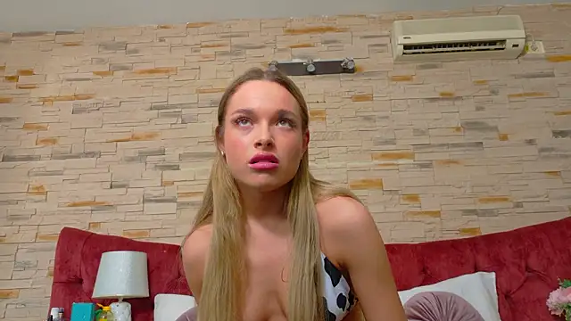 LannaSkyy online show from 03/13/26, 08:14