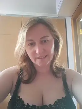 ChristinaYork online show from 04/03/26, 09:16