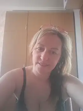 ChristinaYork online show from 05/06/26, 08:07