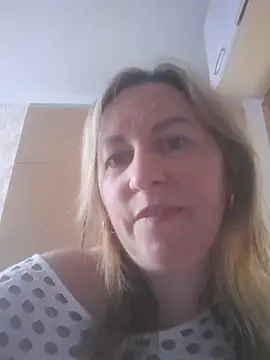 Snapshot of ChristinaYork chatting on 06/26/26, 05:57 ChristinaYork online show from 06/26/26, 05:57