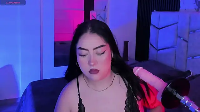 Emberrvelvet online show from 03/10/26, 03:43