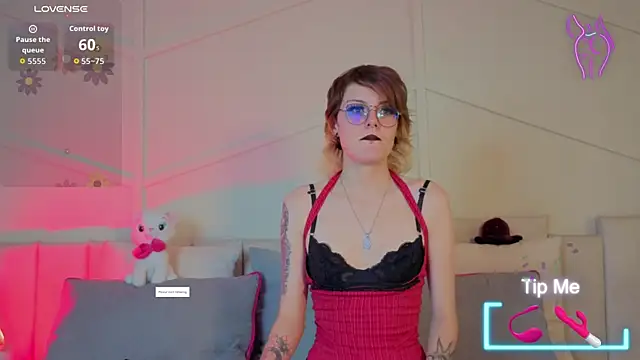 Snapshot of Rossie_huntt chatting on 03/03/26, 01:29 Rossie huntt online show from 03/03/26, 01:29