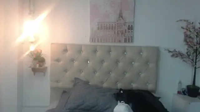 Rommen N Zoe online show from 05/23/26, 06:51