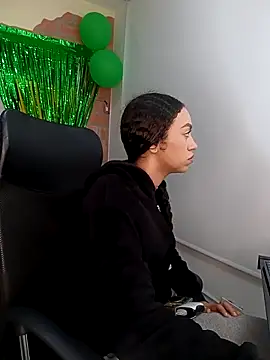 ritzabeth daniel online show from 04/05/26, 09:10