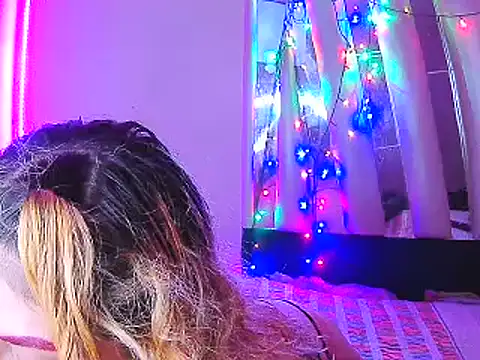 coconu052 online show from 04/11/26, 07:06