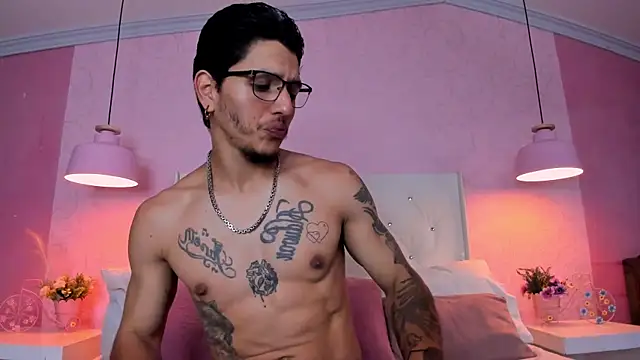 Snapshot of DanteLuxx chatting on 02/27/26, 03:51 DanteLuxx online show from 02/27/26, 03:51