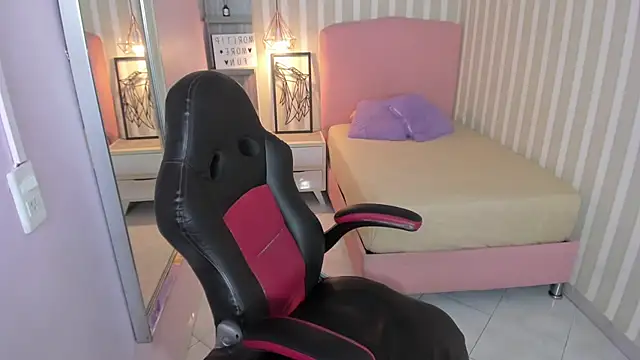 carmilla13 online show from 03/05/26, 07:21