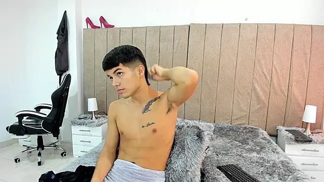 pipe hot04 online show from 03/31/26, 04:42