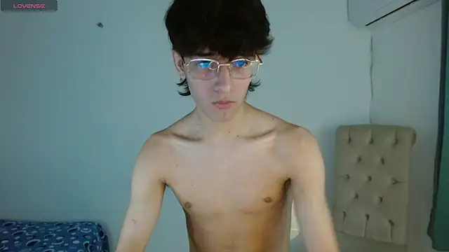 Snapshot of noah_millerx chatting on 05/06/26, 03:54 noah millerx online show from 05/06/26, 03:54