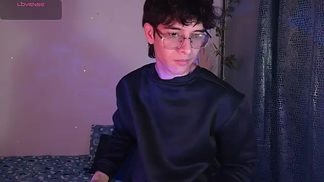 Snapshot of noah_millerx chatting on 03/02/26, 05:08 noah millerx online show from 03/02/26, 05:08