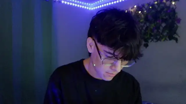 noah millerx online show from 03/27/26, 04:43