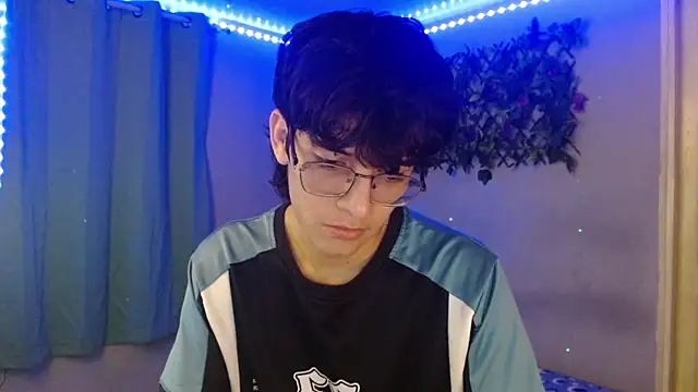 noah millerx online show from 03/21/26, 03:41