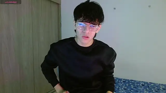 Snapshot of noah_millerx chatting on 05/11/26, 04:25 noah millerx online show from 05/11/26, 04:25
