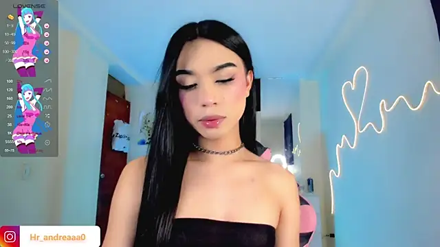 Snapshot of IamAndrea01 chatting on 06/26/26, 02:01 IamAndrea01 online show from 06/26/26, 02:01