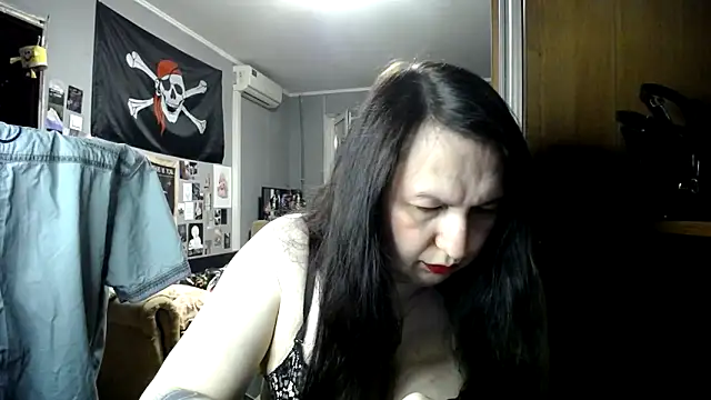 EvaBeautyXx online show from 03/18/26, 06:53