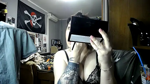 EvaBeautyXx online show from 03/11/26, 09:42