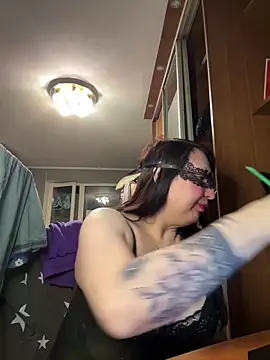 EvaBeautyXx online show from 04/10/26, 09:33