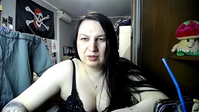 EvaBeautyXx online show from 03/05/26, 07:43