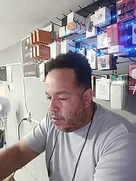 UrsoBissexualPauGrosso online show from 04/03/26, 10:27