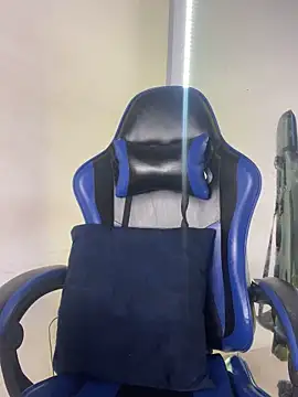 Maddie 7 online show from 04/12/26, 02:59