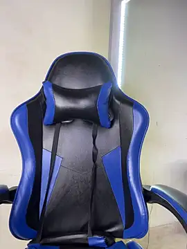 Maddie 7 online show from 04/11/26, 02:52