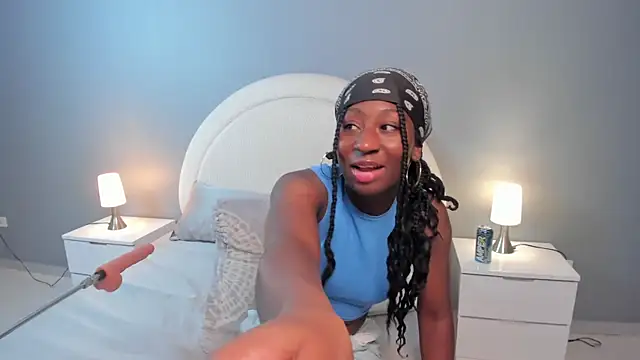 zoepinkett online show from 04/04/26, 03:35