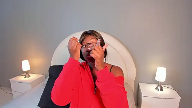 zoepinkett online show from 04/23/26, 03:57