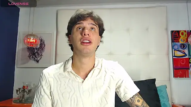 EXCLUSIVE8 online show from 03/20/26, 04:13