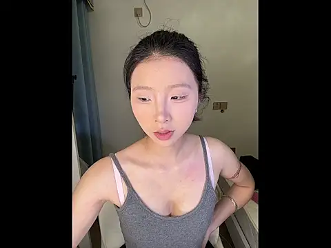 Y--F--LOVE online show from 04/08/26, 03:57