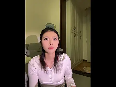 Y--F--LOVE online show from 03/03/26, 12:56