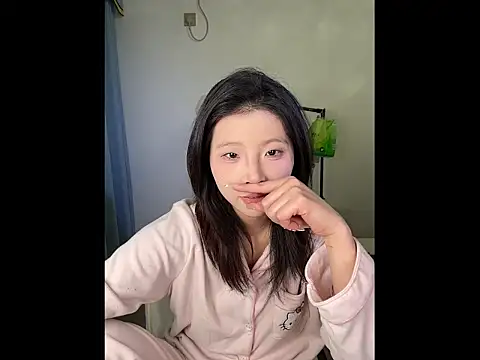 Y--F--LOVE online show from 03/23/26, 04:07