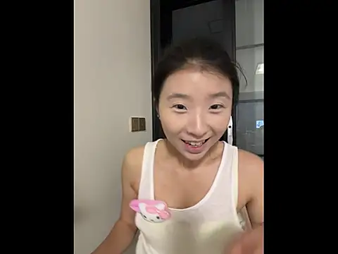 Y--F--LOVE online show from 04/16/26, 11:22