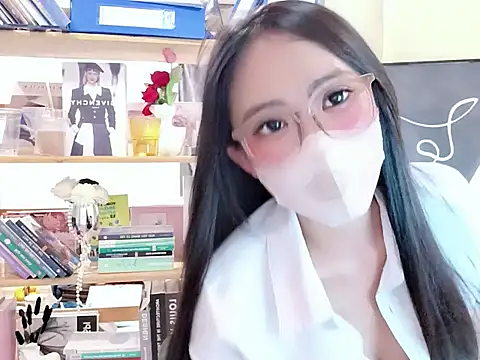 LeNaLyy online show from 02/28/26, 10:48