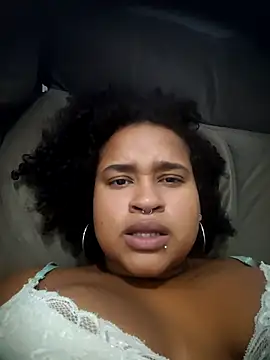 Snapshot of DaniS_C chatting on 03/03/26, 03:02 DaniS C online show from 03/03/26, 03:02