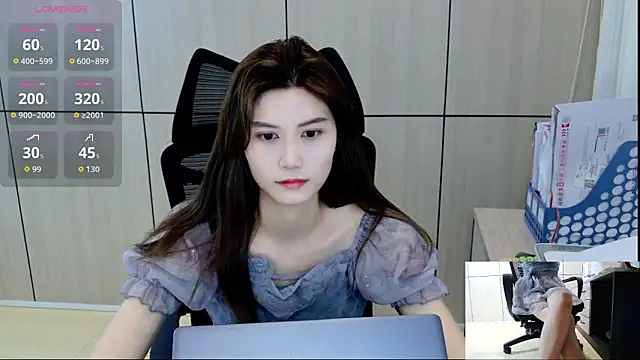 Snapshot of zhen-68 chatting on 05/19/26, 12:48 zhen-68 online show from 05/19/26, 12:48